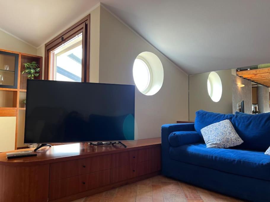 Ferienwohnung Attico In Piazza Matteotti Desenzano del Garda Exterior foto